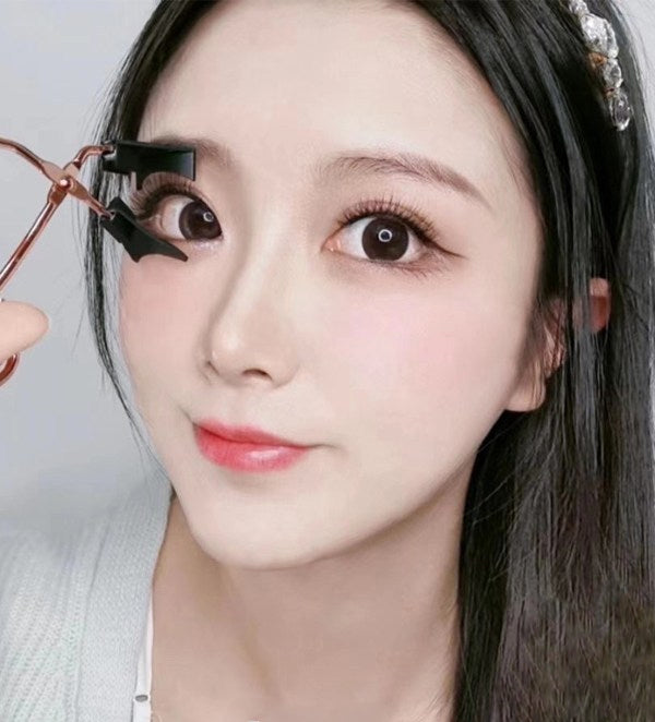 Soft Magnetic Eyelash Extensions